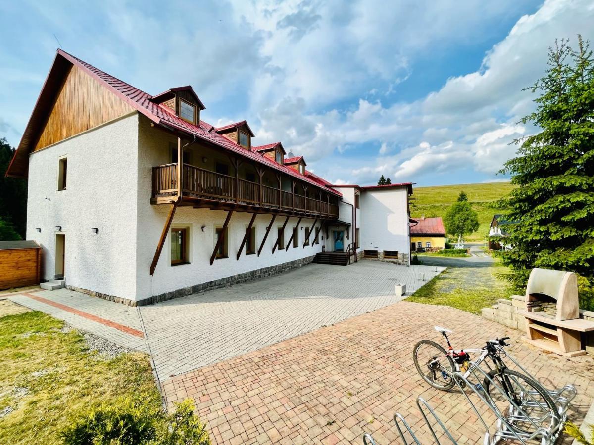 Apartmán Ela Horní Blatná Exteriér fotografie
